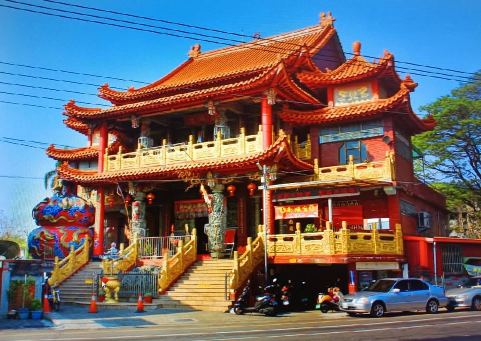 嘉義市南順宮日間廟宇外觀實景